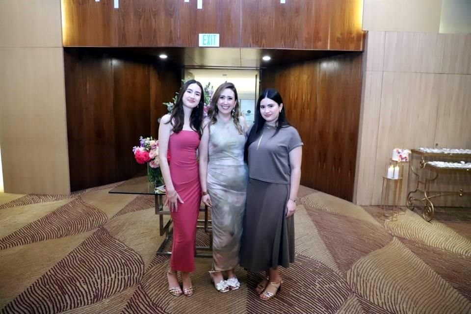 Loretta García, Cristina Elizondo y Michelle García