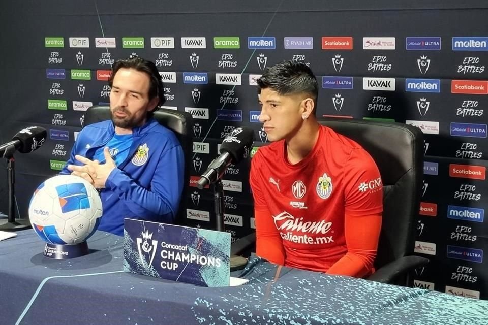 Alan Pulido admitió que ambas partes hicieron mal, América en provocar y la afición de Chivas en reaccionar.