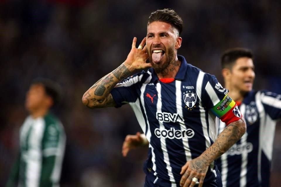 Sergio Ramos podría jugar de inicio ante Vancouver.