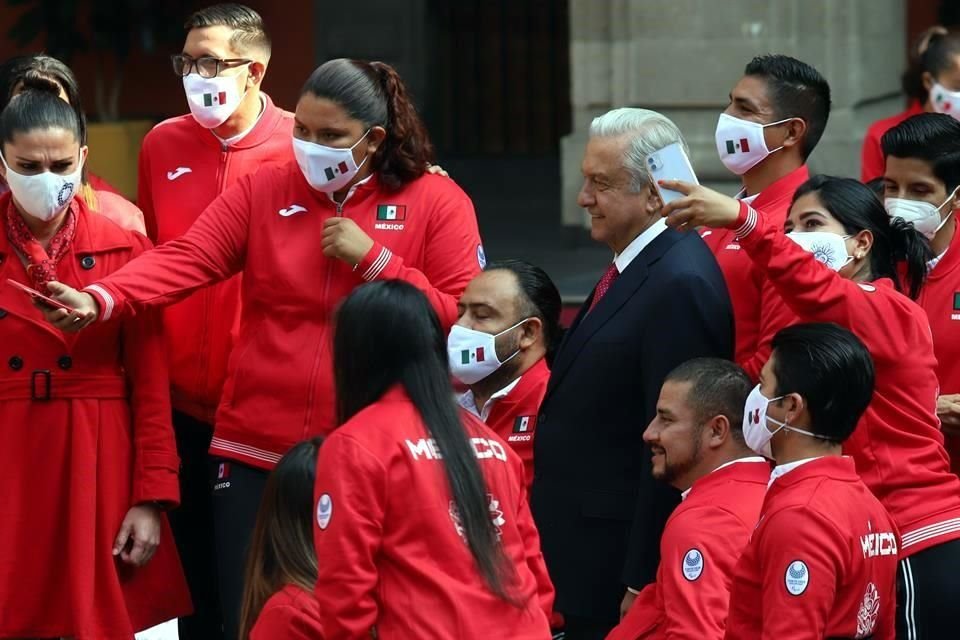 El Presidente de México citó a los atletas paralímpicos una vez más luego de su participación en Tokio 2020.