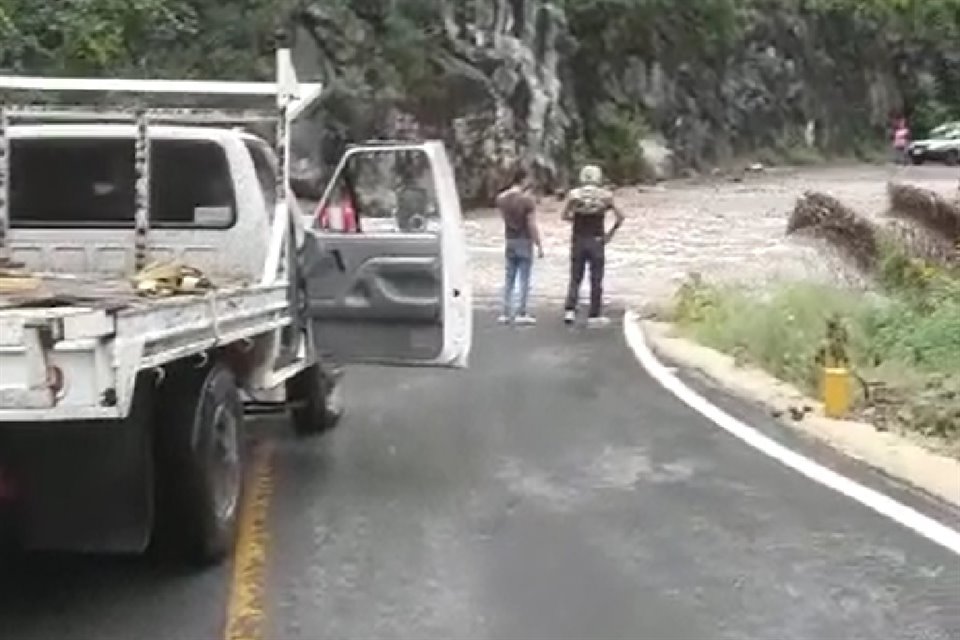 El percance trascendió en el Cañón de San Isidro, ubicado por el Camino a Laguna de Sánchez.