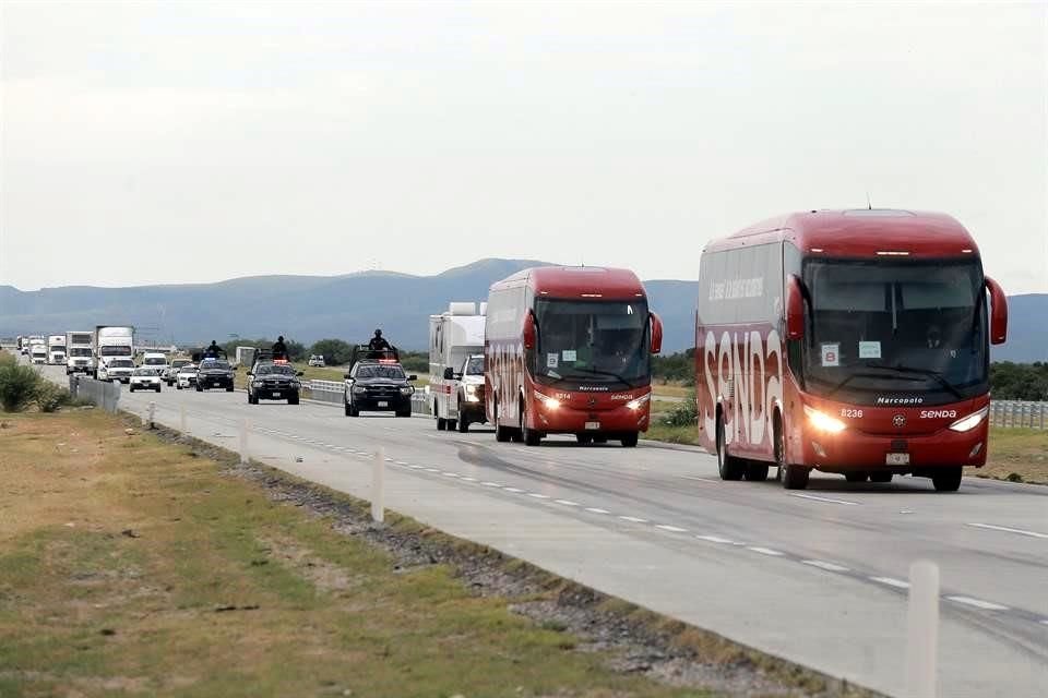 Parte rumbo a Laredo el primer contingente del Programa de Vacunación Transfronterizo.