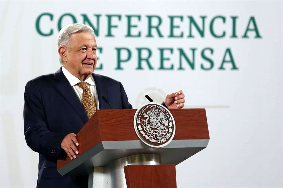 El Presidente Andrés Manuel López Obrador dijo que respeta alza en tasa de interés de referencia.