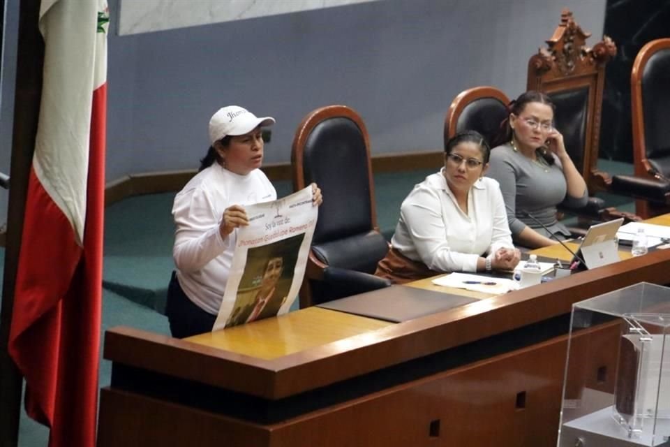 La madre buscadora Socorro Gil aseguró que ha sido objeto de múltiples amenazas de muerte contra ella y sus hijas, lo que la obligó a vivir cuatro años fuera de Acapulco, de donde es originaria.