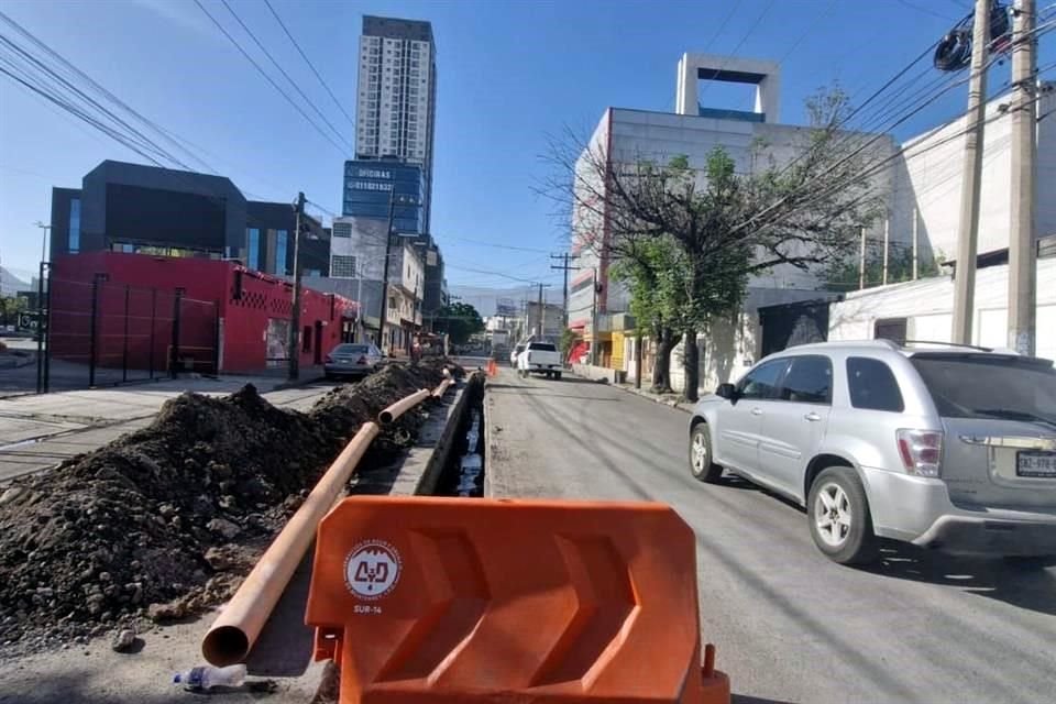 Los trabajos se realizan en la calle Francisco Márquez, entre Treviño e Isaac Garza.
