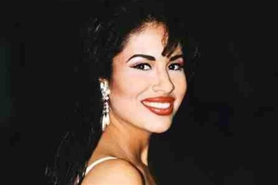 El padre de Selena, Abraham Quintanilla, reveló que la familia había recibido cartas de otras reclusas que juraron vengar la muerte de Selena.