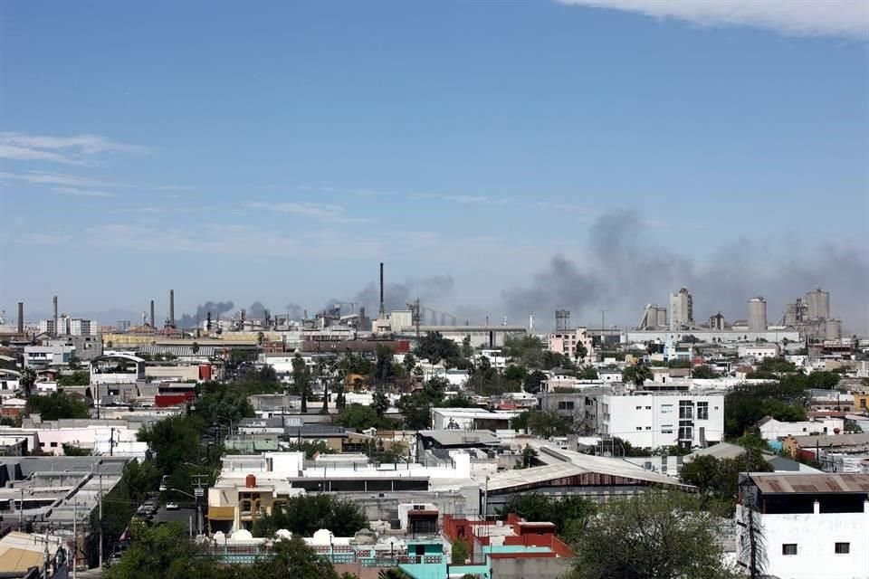 Bomberos y rescatistas se movilizaROn ante varios incendios en la Ciudad.