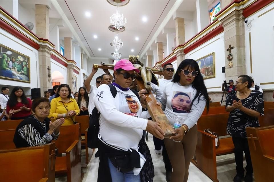 Marcha en el municipio de Teuchitlán.