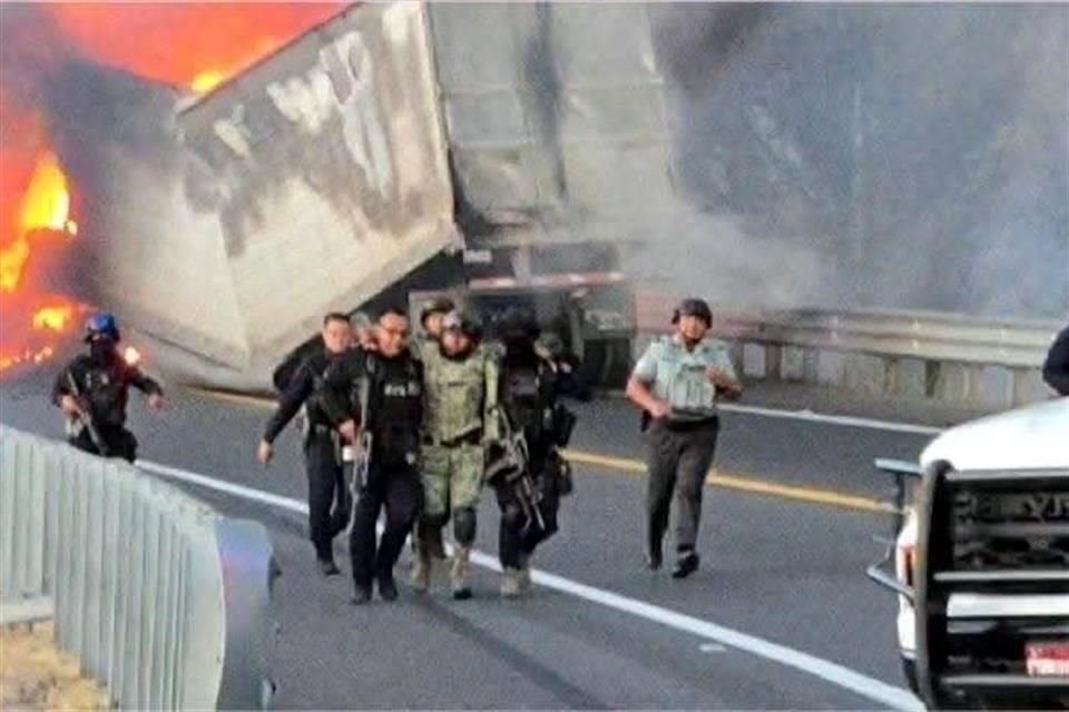 De acuerdo con Michoacán, se trató de ataques simultáneos en La Barca, Jalisco; y Chilchota, Michoacán.