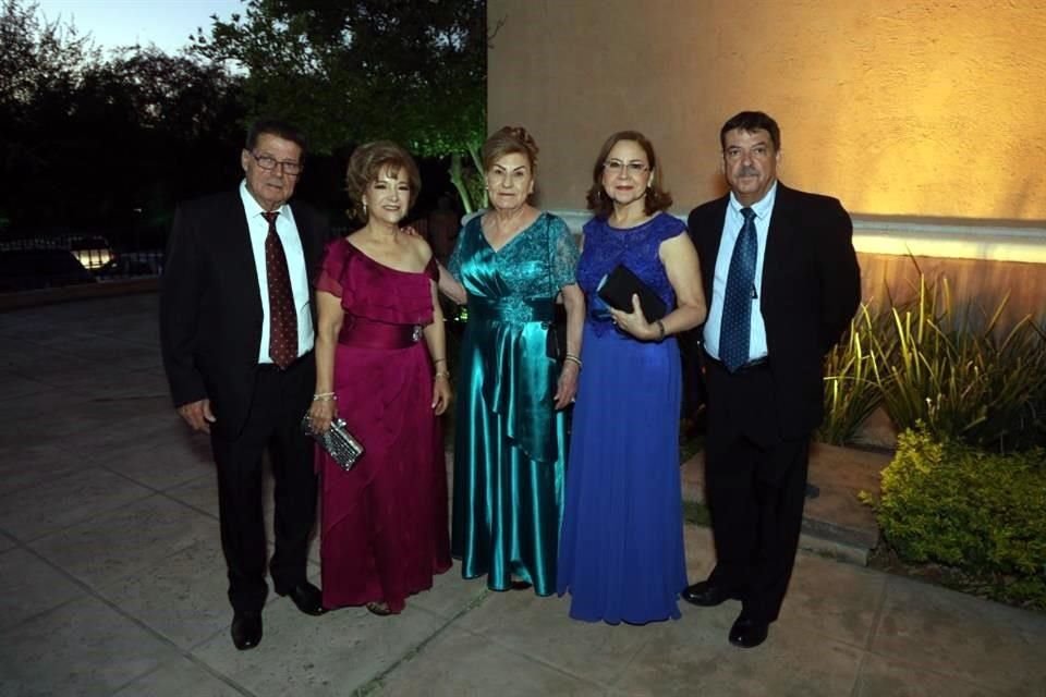 Gerardo Pedraza, Nora Elia Rodríguez, Irma Pedraza, Eva Leal y Ricardo Pedraza