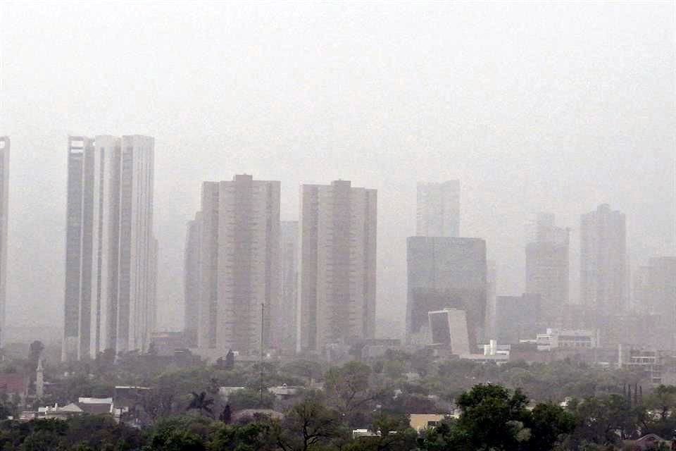 Al corte de las 14:00 horas, Guadalupe reportó la peor calidad del aire de la zona metropolitana.