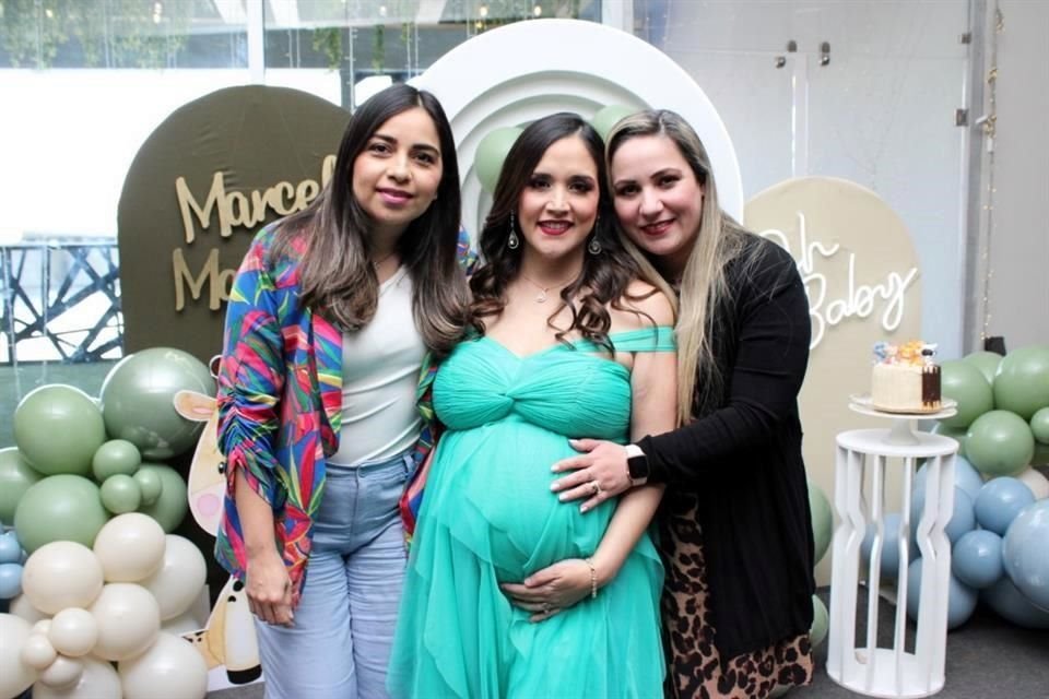 Alejandra Llanas, Mariana Ibarra de García y Diana Cavazos