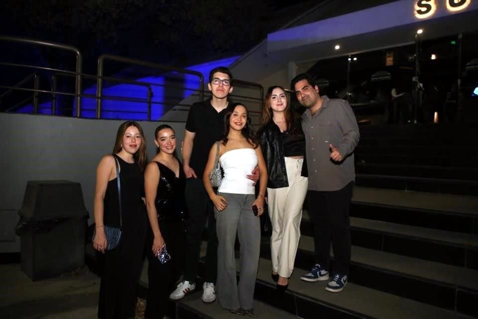María Andrea González, Gabriela Corral, Jaime Leal, Andrea Cantú, Daniela Martínez y Elías Castellanos