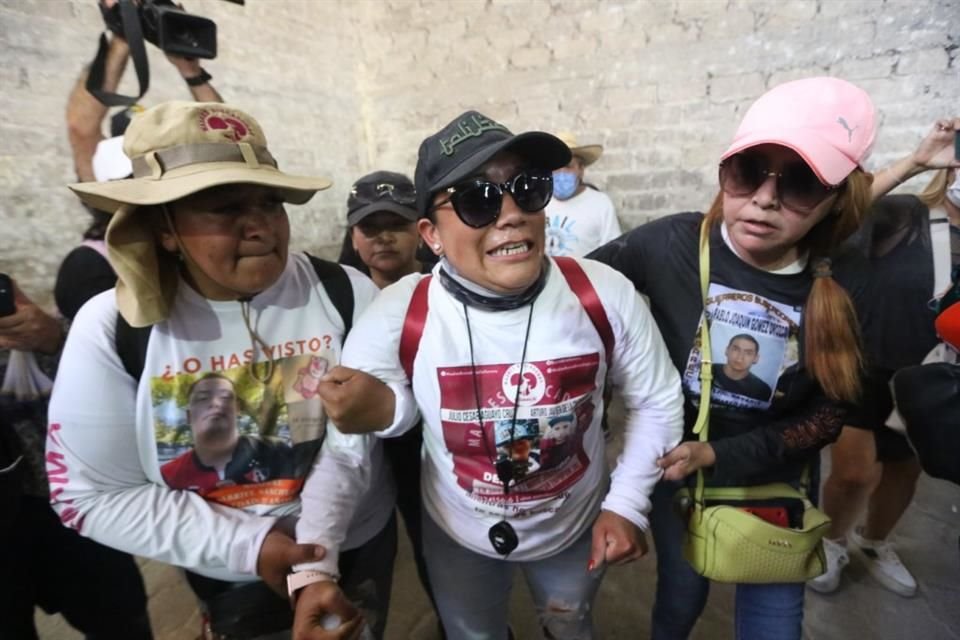 Colectivos de personas desaparecidas se sintieron decepcionados porque no hubo diligencias.