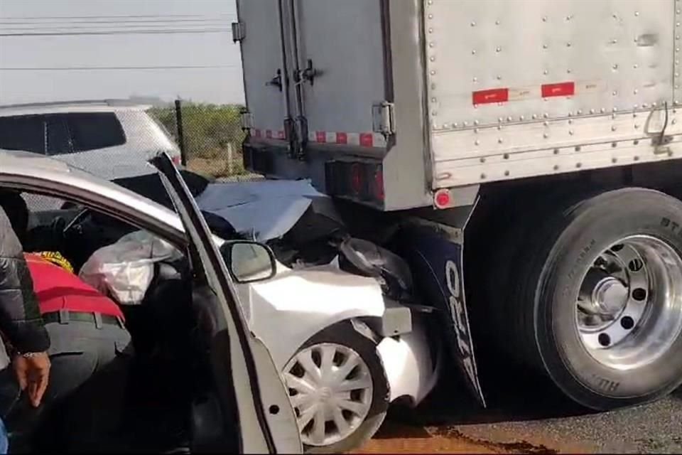 Poco antes de las 9:00 horas se reportó el accidente en el Libramiento Noreste, cerca del cruce con la Avenida Raúl Salinas.