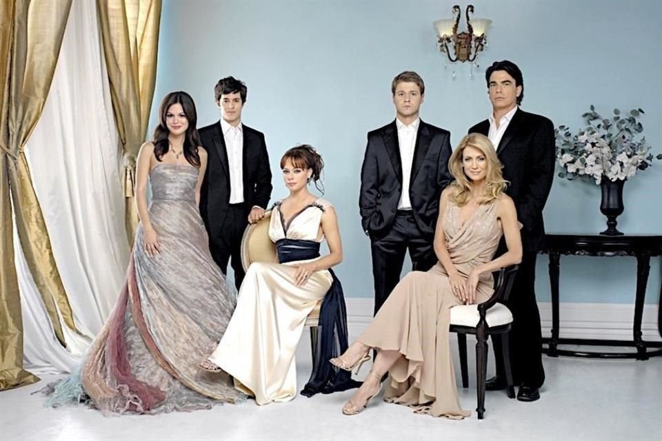 'The O.C.' siguió a Ryan Atwood un joven adoptado por una familia acomodada del Condado de Orange. Descubre qué pasó con sus protagonistas.