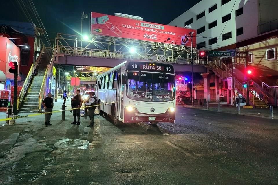 El fatal accidente se reportó a las 22:00 horas en Juárez y Aramberri.