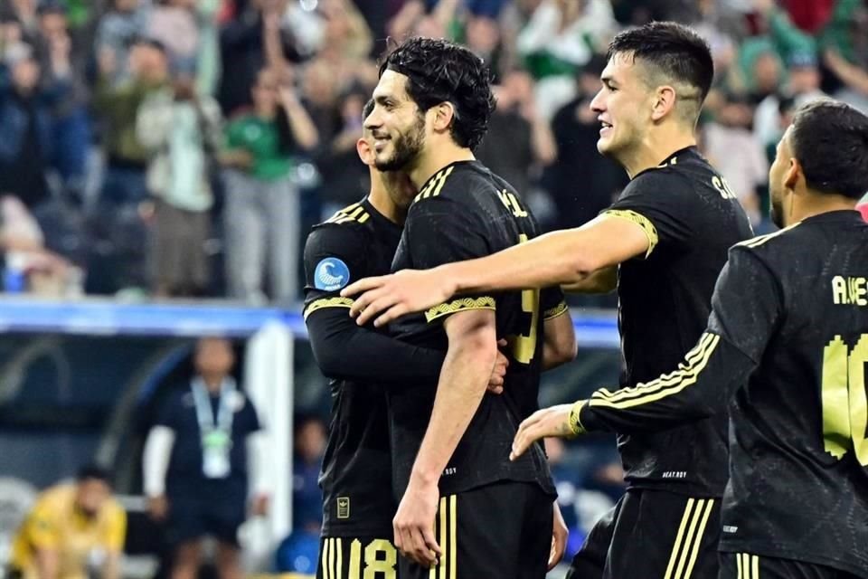 Con un penal en el 90+2', Raúl Jiménez le dio el primer título de la Nations League a la Selección Mexicana.