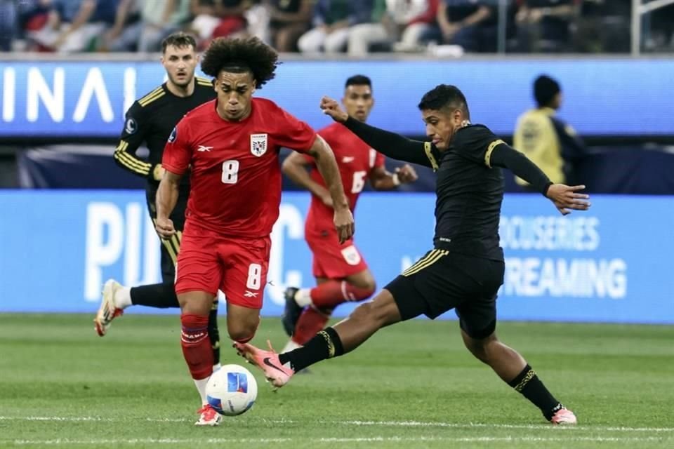 Con doblete de Raúl Jiménez, México venció 2-1 a Panamá para coronarse por primera vez en la Nations League de la Concacaf.