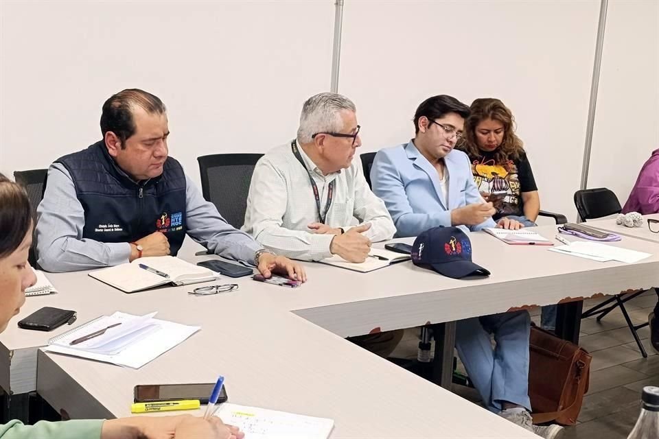 En el encuentro, añadió la Alcaldía, se abordaron peticiones realizadas por los colonos en encuentros previos y se enlistaron avances.