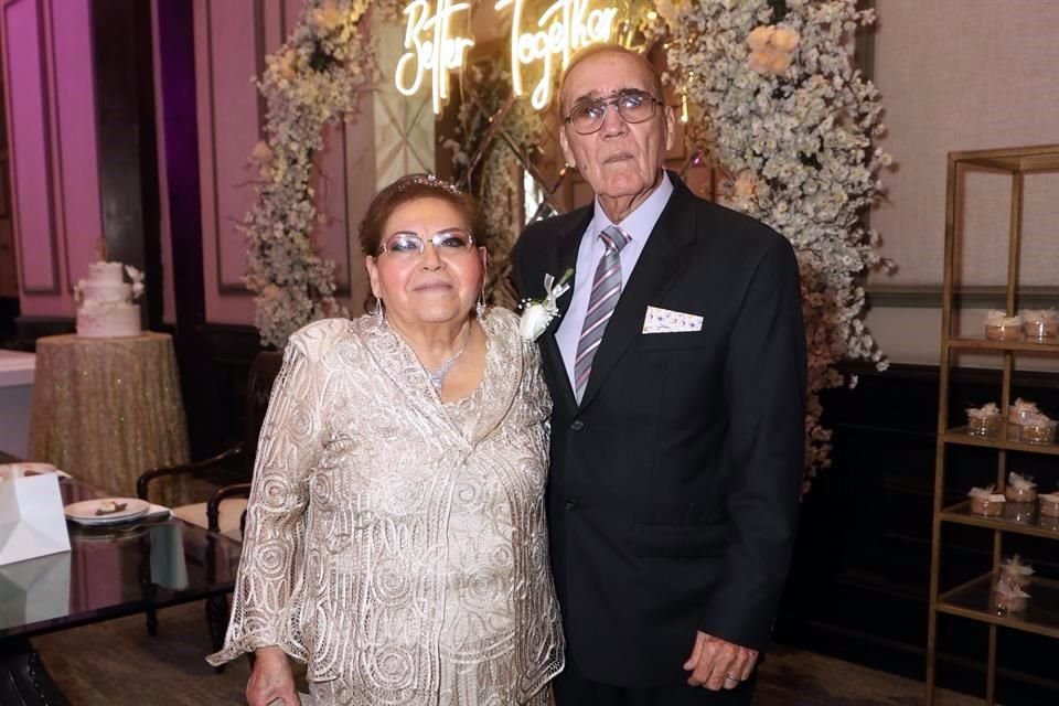 Leonila Cantú de Treviño y Francisco Héctor Treviño González
