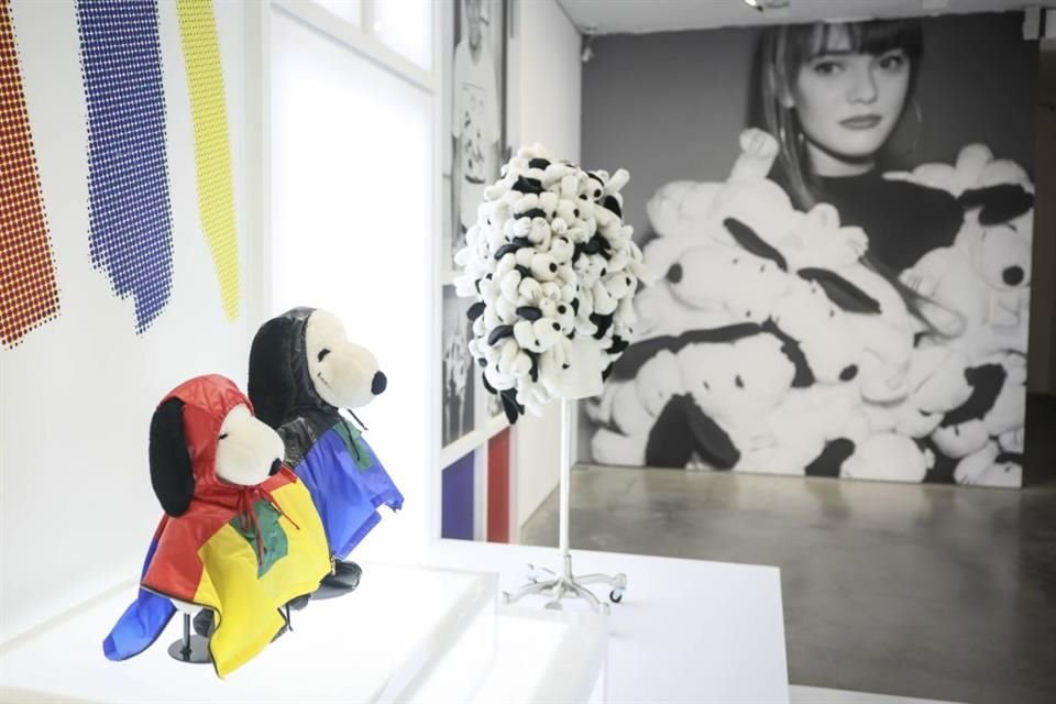 Marcas como Chanel, Fendi, Balmain y Zac Posen visten a Snoopy y la pandilla de 'Peanuts' en París, en el marco de su 75 aniversario.