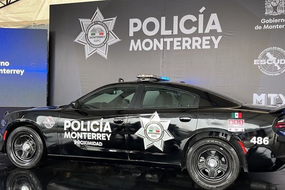 Las patrullas de la Policía de Monterrey ahora serán de color negro.