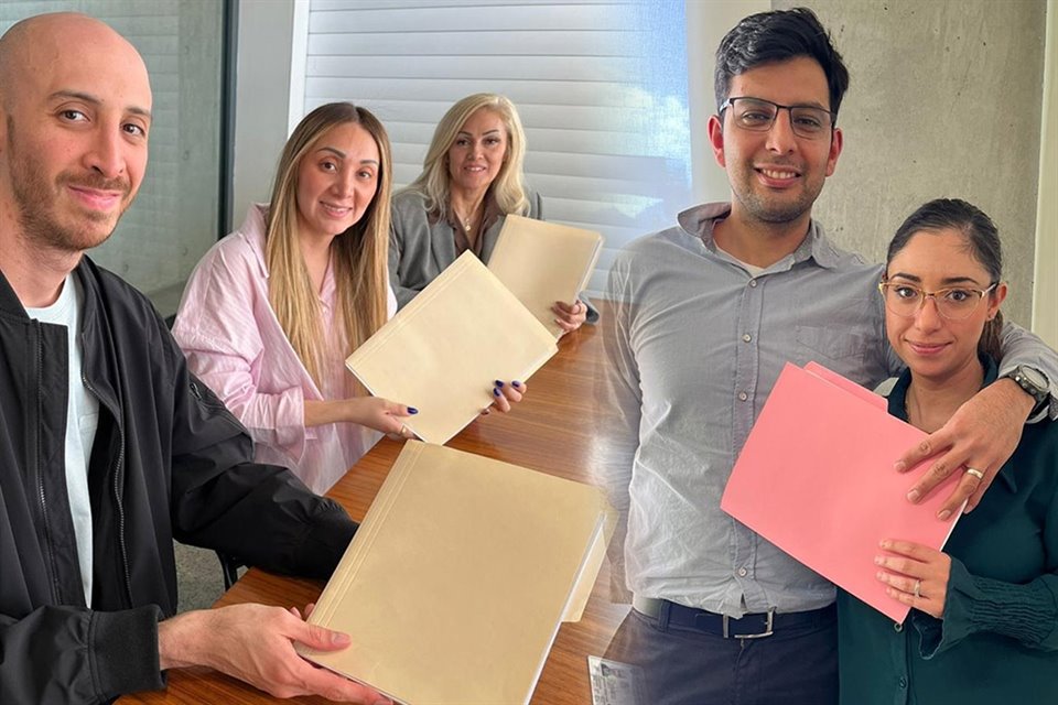 Socios pioneros, orgullosos inversionistas.