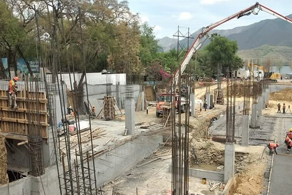 La primera etapa de la obra, excavaciones, se concluyó al 100%.