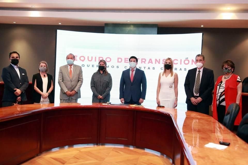 Samuel García presentó a quienes conforman su equipo de transición.