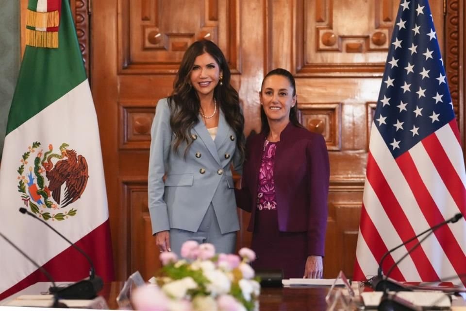 Sheinbaum se reunió con Noem en Palacio Nacional a finales de marzo pasado.