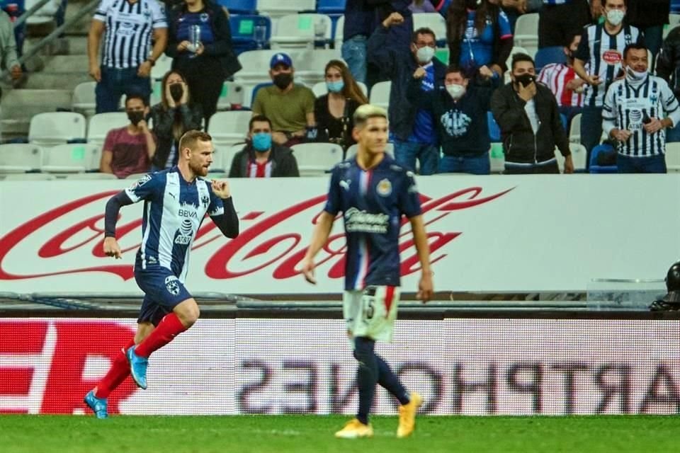Vincent Janssen hizo el último gol de Rayados a Chivas en el 'Gigante de Acero', en el Clausura 2021.