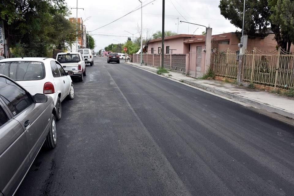 Se decidió realizar totalmente la pavimentación, debido a que las vialidades ya no soportan más bacheo como se había hecho en los últimos años.