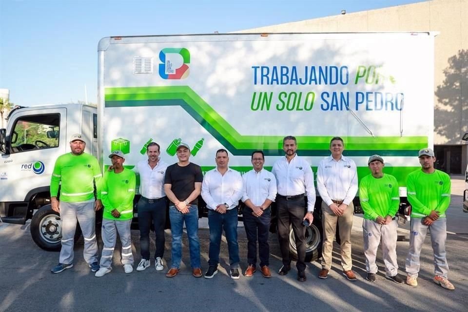 Hoy, la Secretaría de Servicios Públicos presentó las nuevas unidades que atenderán a los vecinos en la recolección de material que pueda ser reciclable.