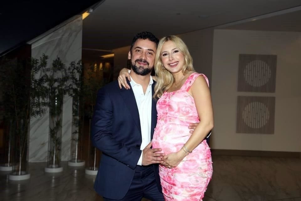 Adrián Cantú y Paloma Leal
