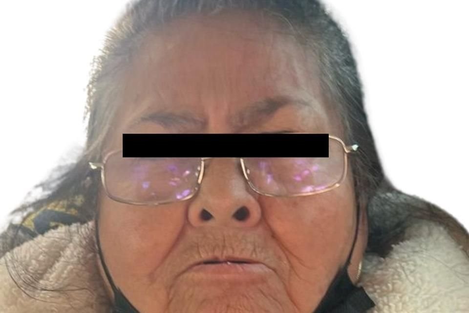 Carlota 'N' fue detenida por elementos de la Secretaría de Seguridad del Estado de México, Fiscalía mexiquense y municipales de Chimalhuacán y Chicoloapan. 