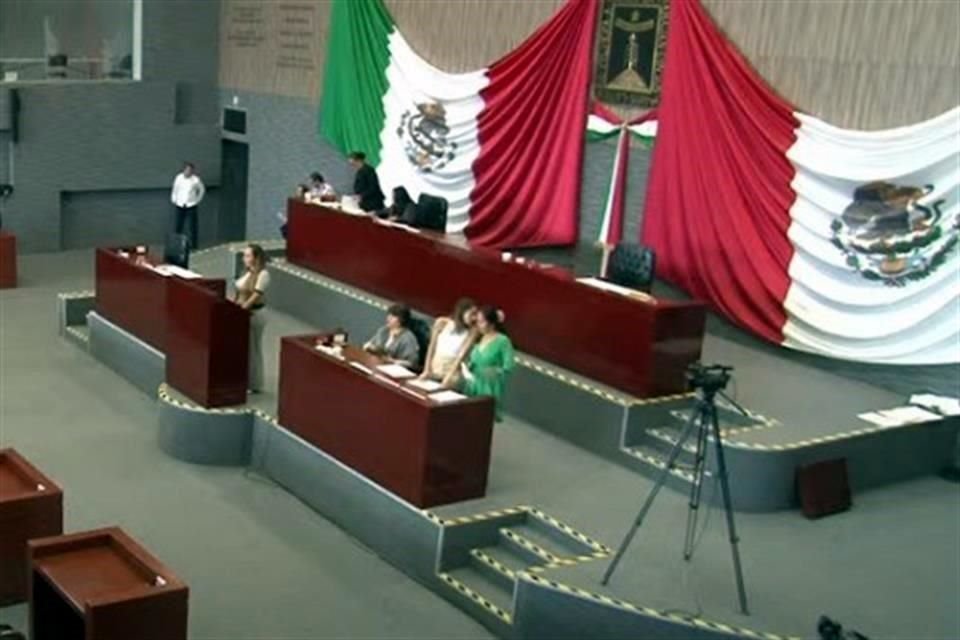 Con el fin de reactivar el proceso de desafuero, el Congreso de Morelos solicitó a la FGE que subsane las irregularidades en la investigación contra Cuauhtémoc Blanco.
