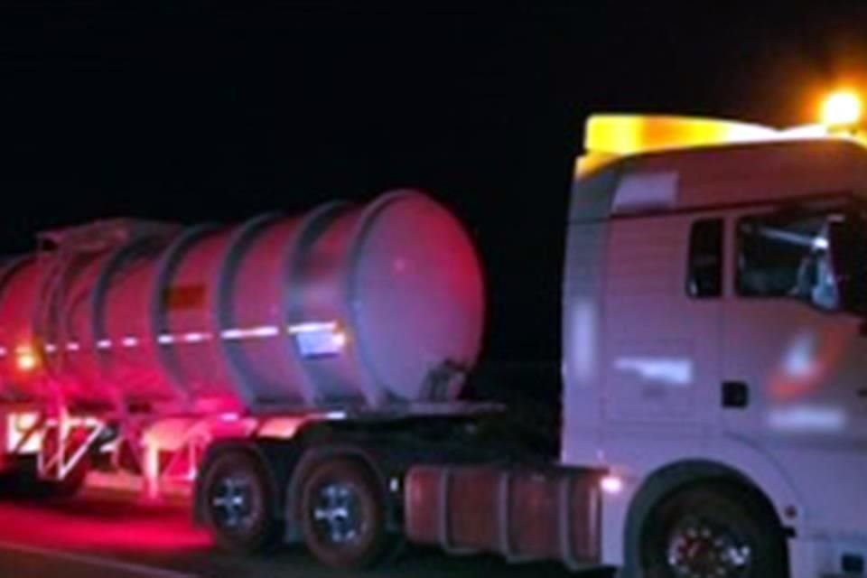 Autoridades de Sonora detectaron un movimiento inusual de autotanques con combustible en triángulo de Puerto Peñasco, Nogales y Sonoyta.