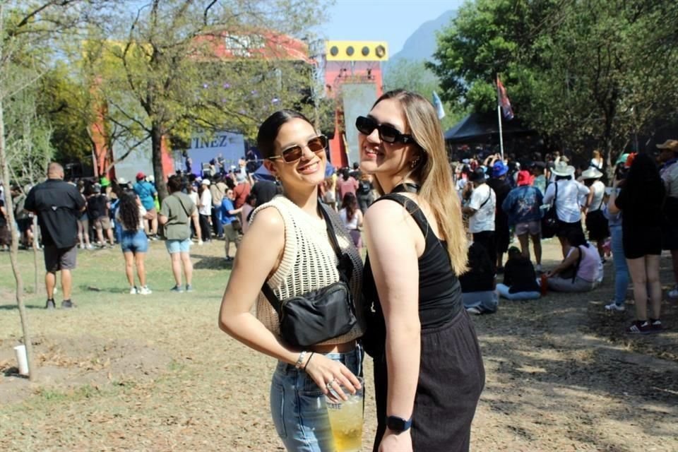 Ximena Delgado y Alejandra Delgado