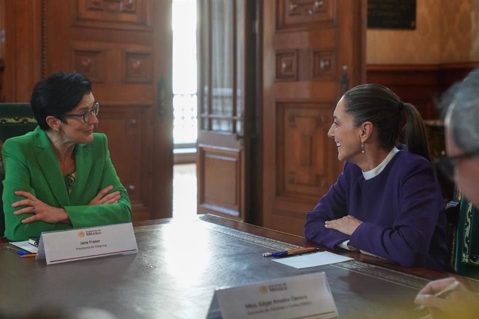 Presidenta Claudia Sheinbaum y Jane Fraser, directora general (CEO) de Citigroup.