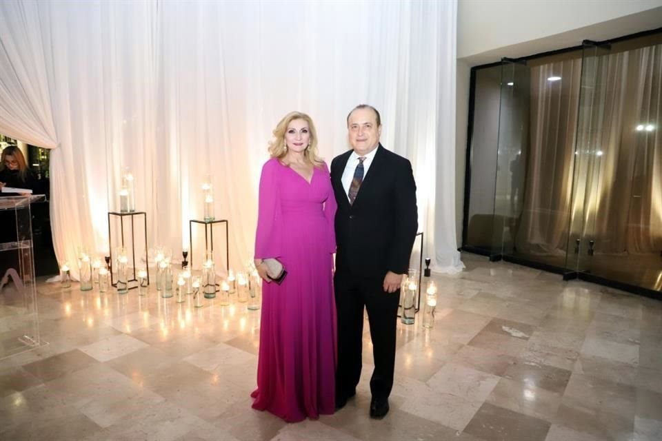 Dinorah de Garza y Pablo Garza