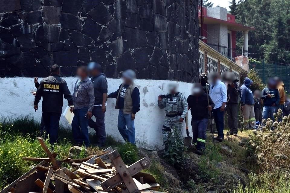 En un operativo conjunto entre fuerzas de seguridad del Edomex y CDMX, fueron aseguradas 18 tomas ilegales en siete predios y 4 públicas en el Municipio de Ocoyoacac.