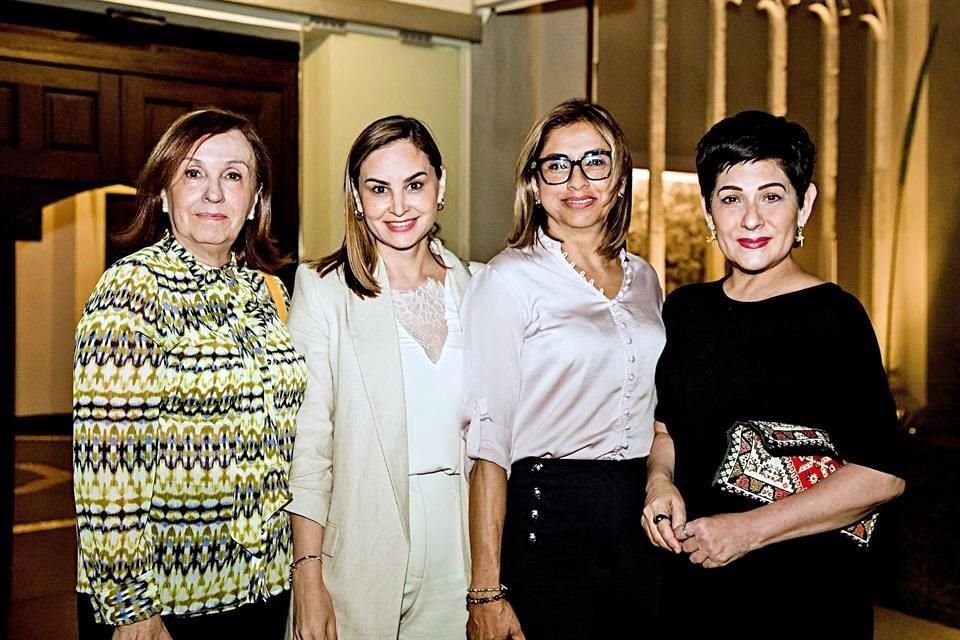 Mercedes Zorrilla, Claudette Treviño, Ángeles Galván y Alejandra Álvarez