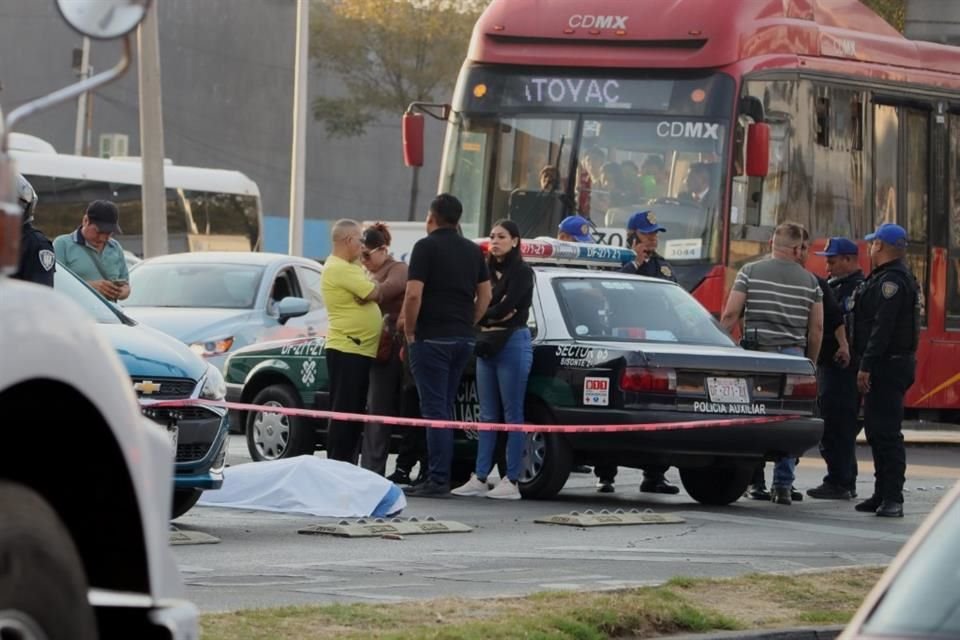 Un hombre falleció, presuntamente por un infarto, en Azcapotzalco.