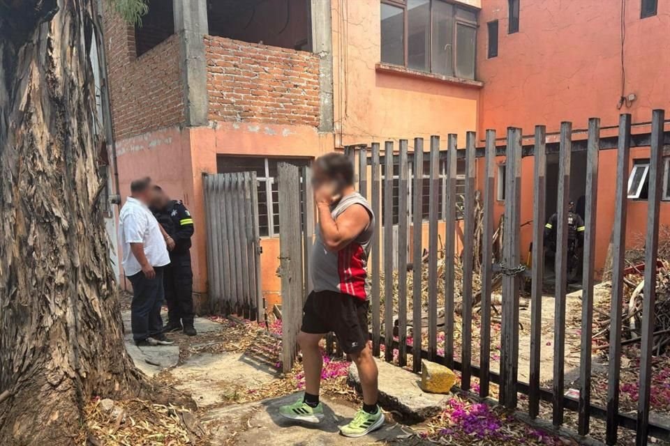 La víctima explicó a policías que al interior de su propiedad había dos sujetos que buscaban apropiarse de ella, además de que estaban realizando daños.