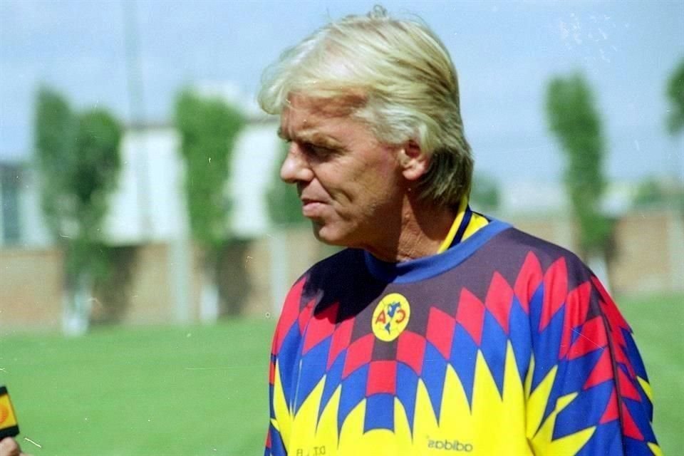 Beenhakker dirigió en dos etapas al América.