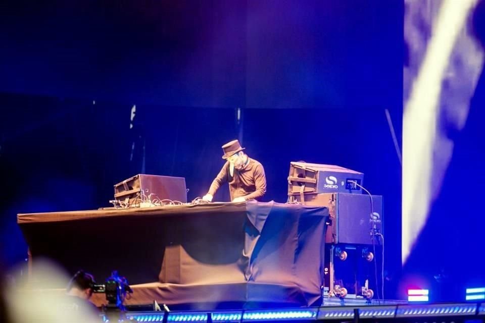 Claptone