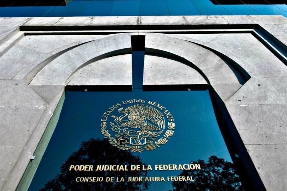 Israel González Reyes, secretario Técnico de la Secretaría Ejecutiva de Administración del CJF, comunicó mediante un oficio la imposibilidad de pago a Juana Fuentes Velázquez, directora de la JUFED.