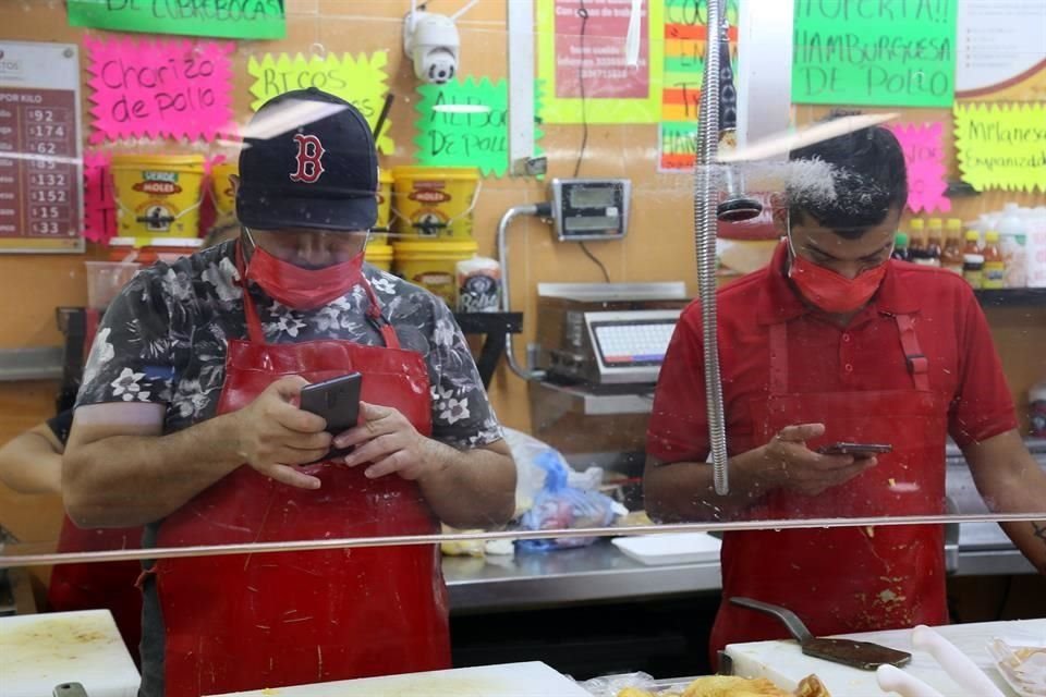 Miles de usuarios se quedaron ayer sin servicio.
