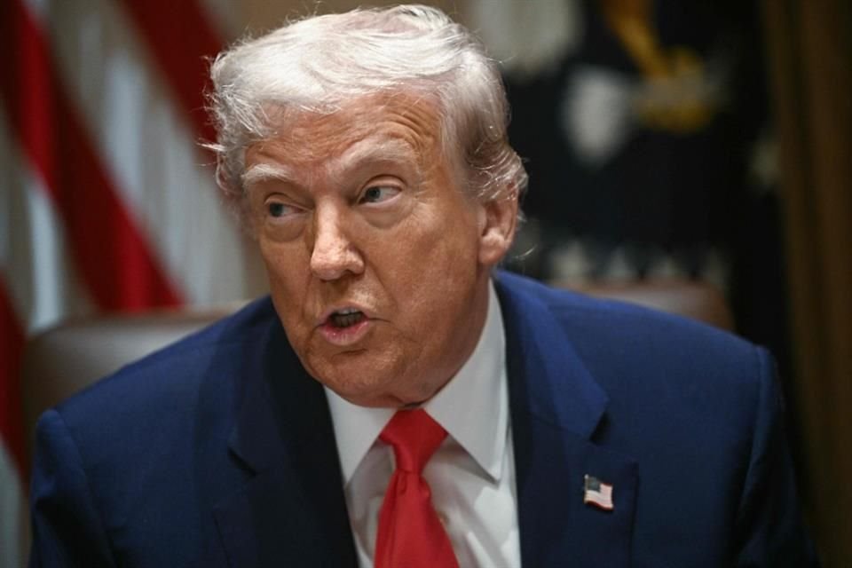 Trump amagó con nuevos aranceles a México si persiste en no cumplir con entrega de agua de Río Bravo a Texas, debido a tratado bilateral.